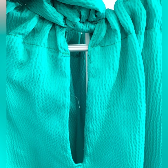 Textured Green Satin Halter Top - Picture 6 of 9
